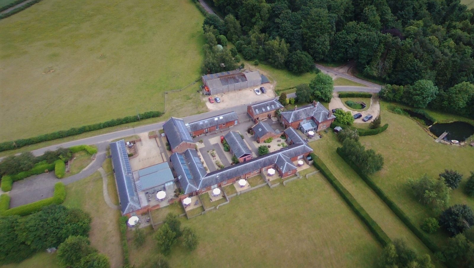 Luxury Coastal Holiday Barns In Norfolk With Swimming Pool